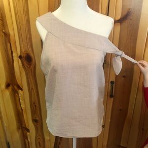 🎊5/$25🎊 Linen “Molly Green” top